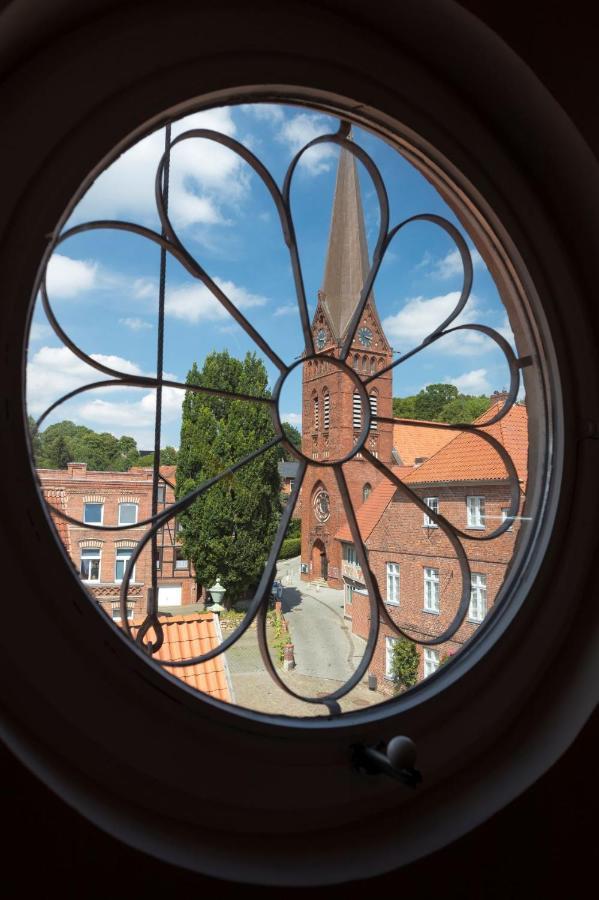 Hotel Gaestehaus Von Herzen Lauenburg Exteriér fotografie