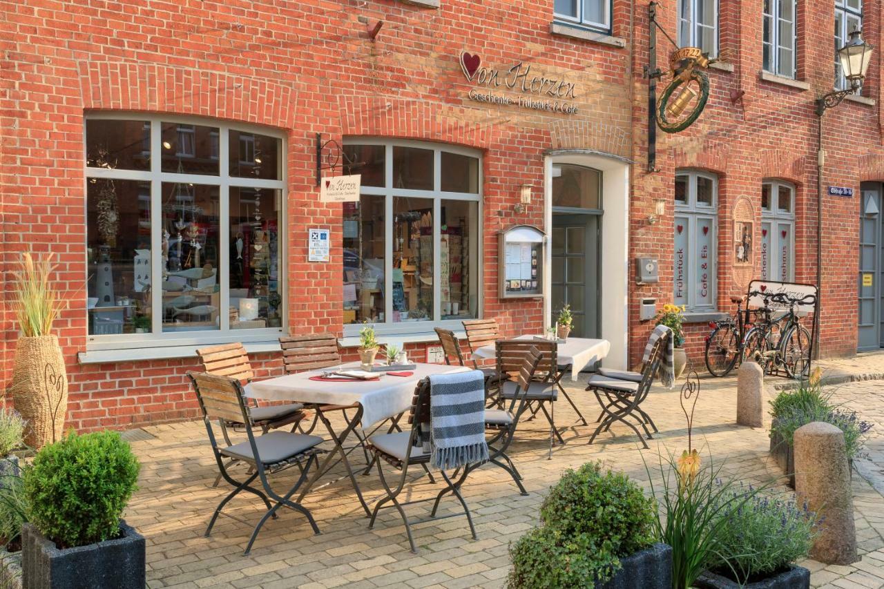 Hotel Gaestehaus Von Herzen Lauenburg Exteriér fotografie