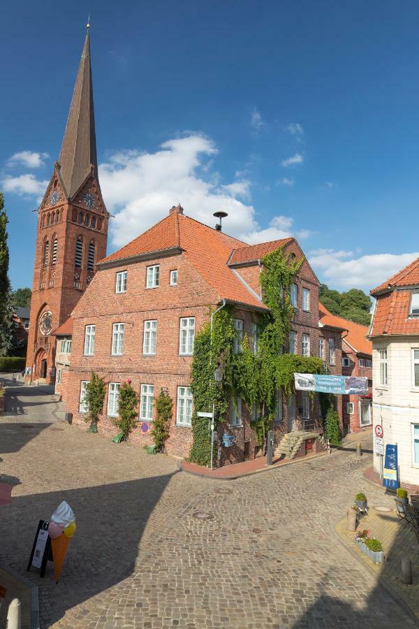 Hotel Gaestehaus Von Herzen Lauenburg Exteriér fotografie